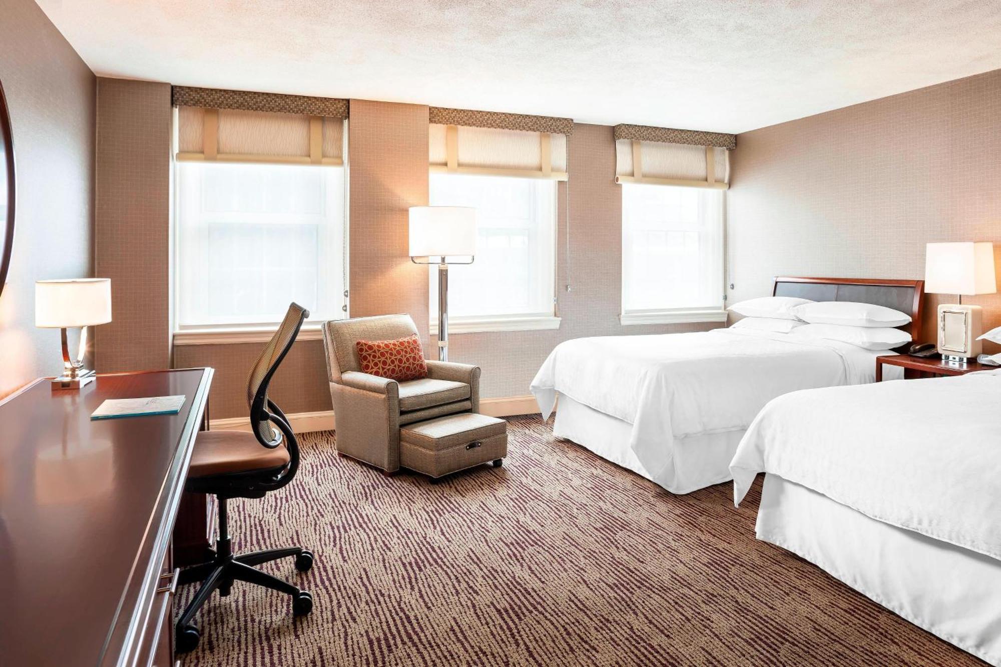Sheraton Commander Hotel Cambridge Exterior photo