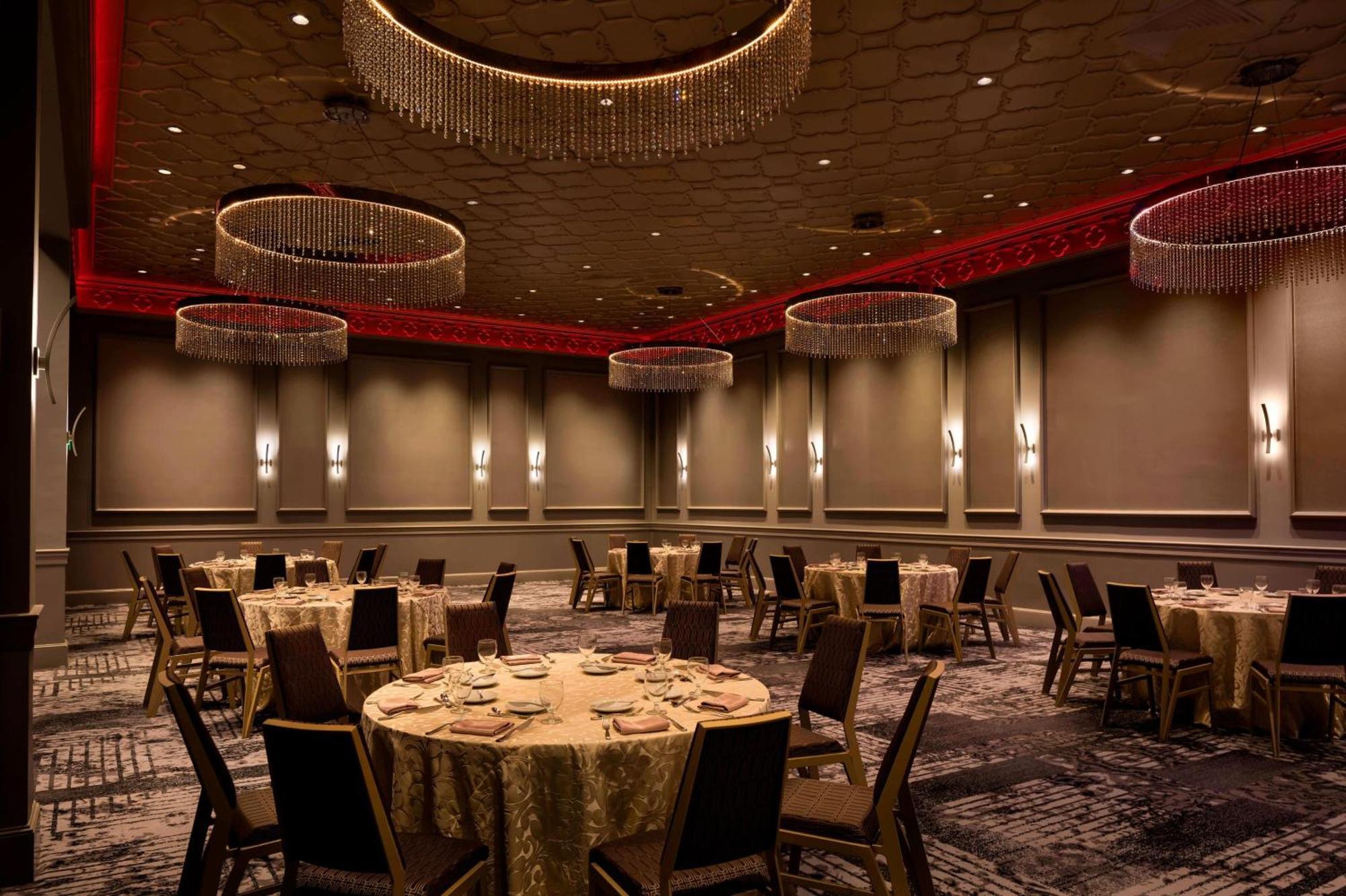 Sheraton Commander Hotel Cambridge Exterior photo